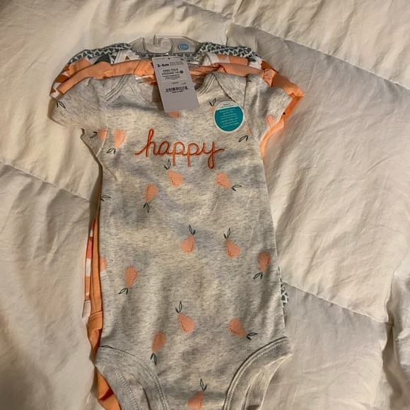 Baby onesies - new with tags - Picture 2 of 7